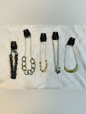 paparazzi necklace and earrings bundle of 5